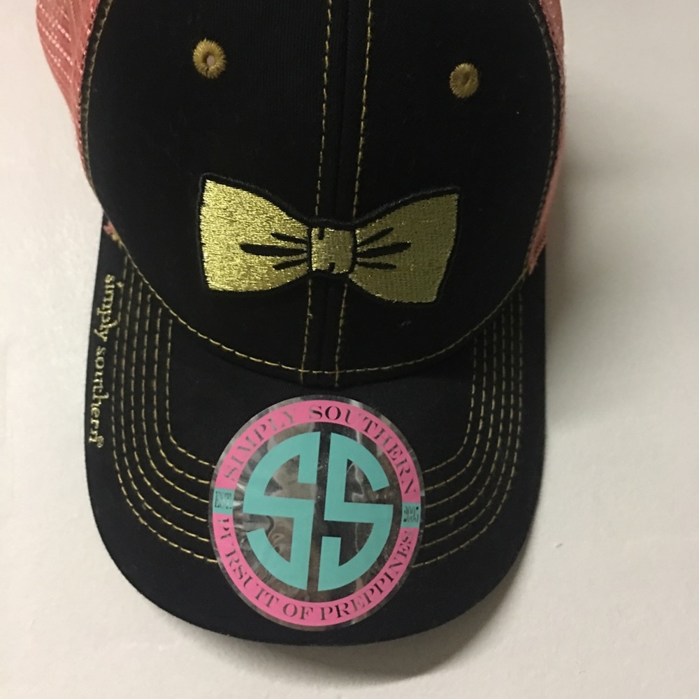 Trucker hat